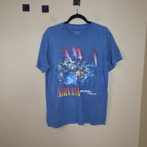 Nirvana Short Sleeve Unplugged in New York Graphic Tee in Blue Size L